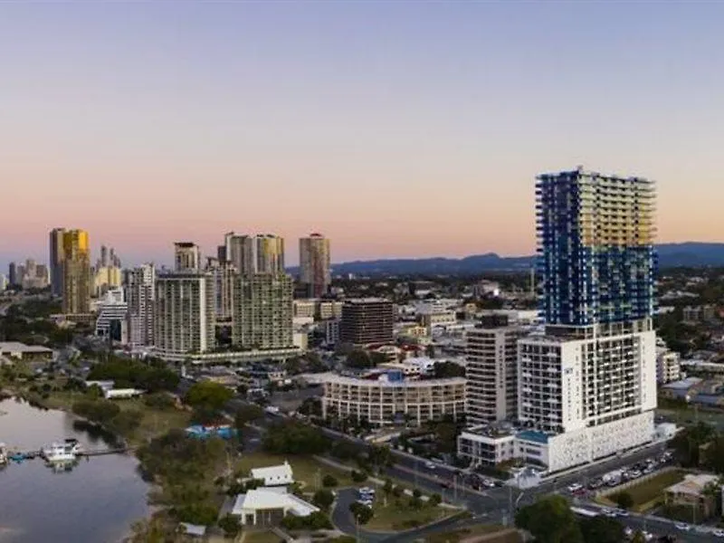 **** Hotel Sky Broadwater Apartments Gold Coast Australia