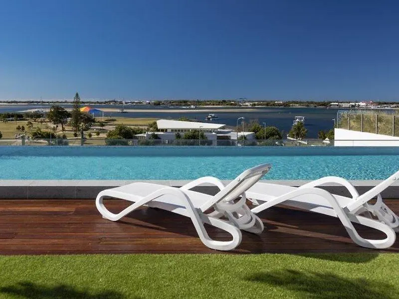 Sky Broadwater Apartments Gold Coast