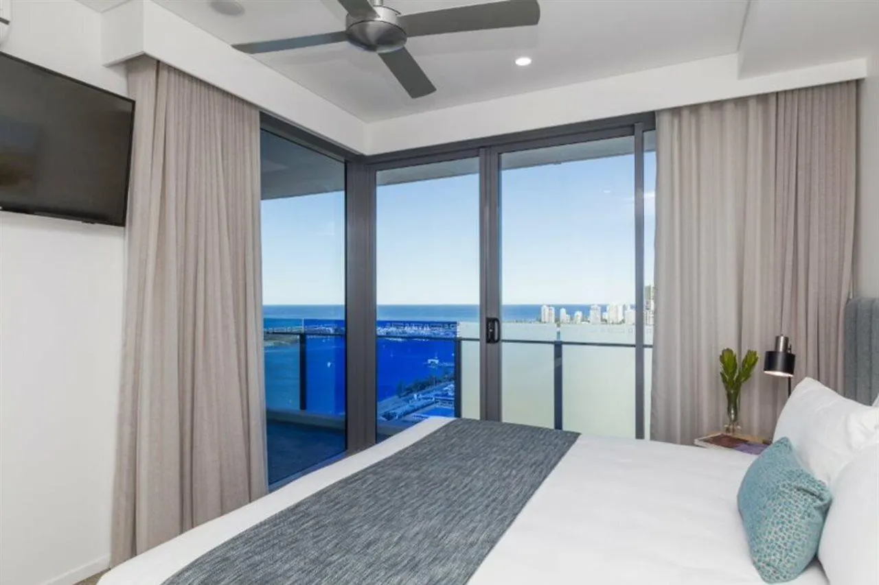Sky Broadwater Apartments Gold Coast Hotel
