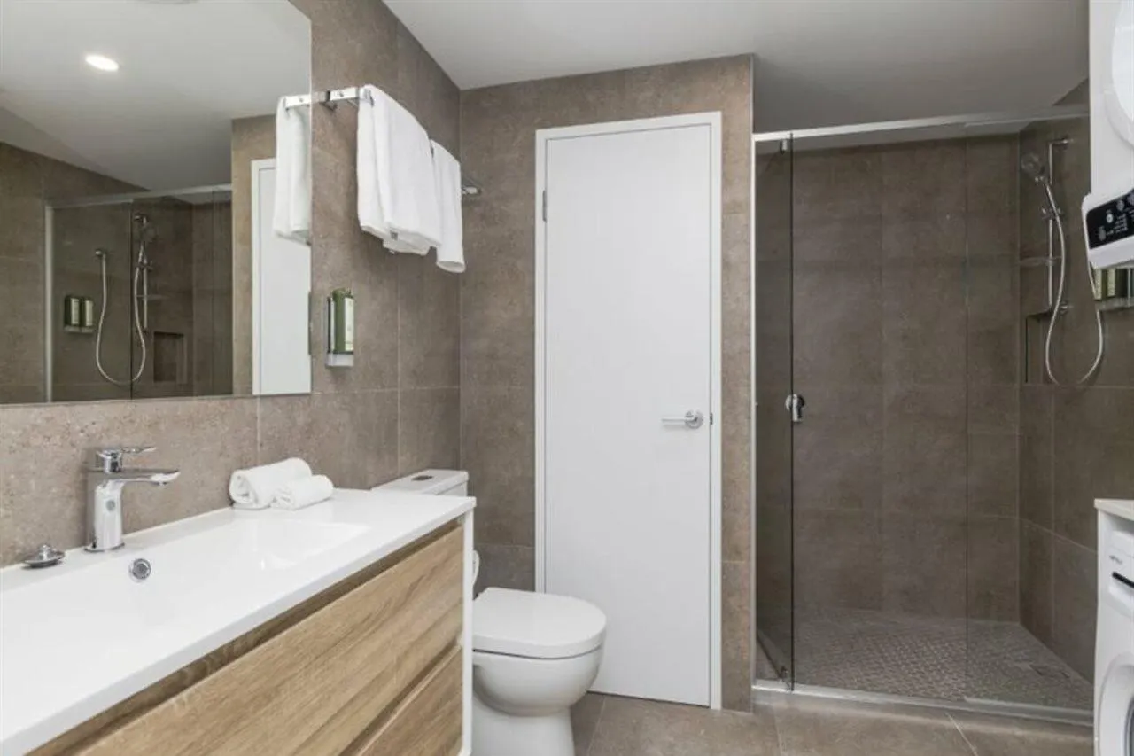 Sky Broadwater Apartments Gold Coast