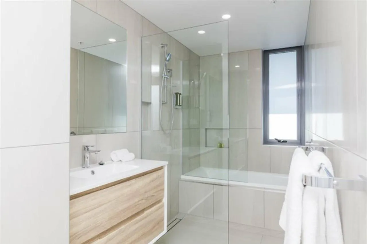 Sky Broadwater Apartments Gold Coast Hotel